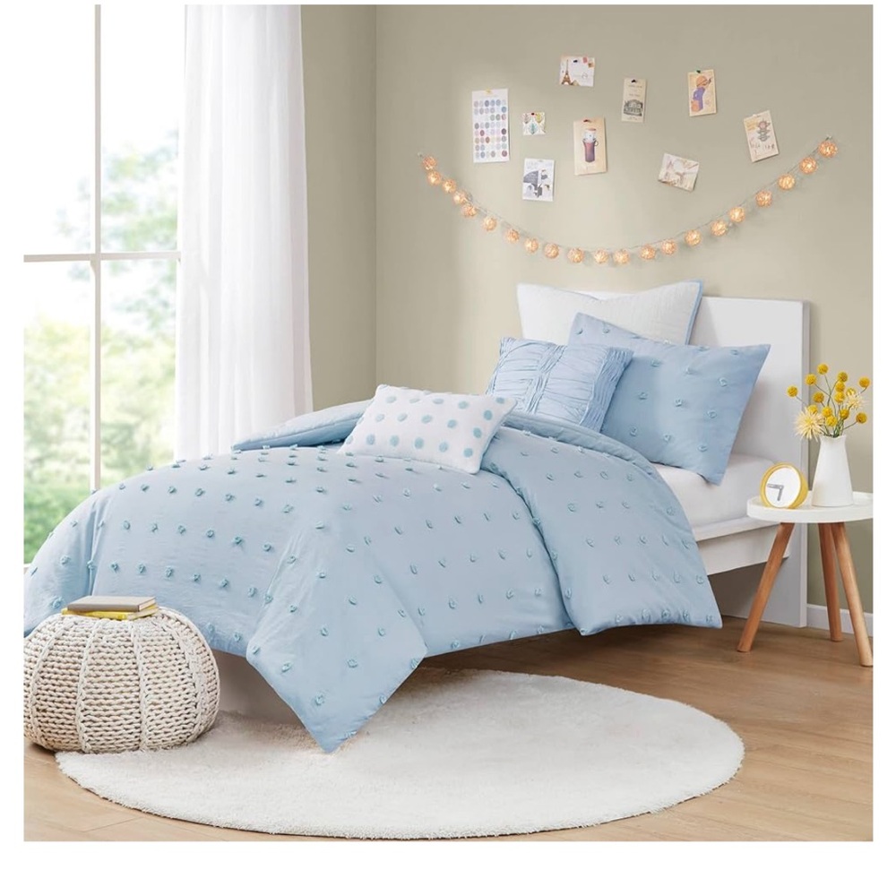 DORM ROOM BEDDING - Twin/Twin XL 5 Piece Comforter Set by Urban Habitat